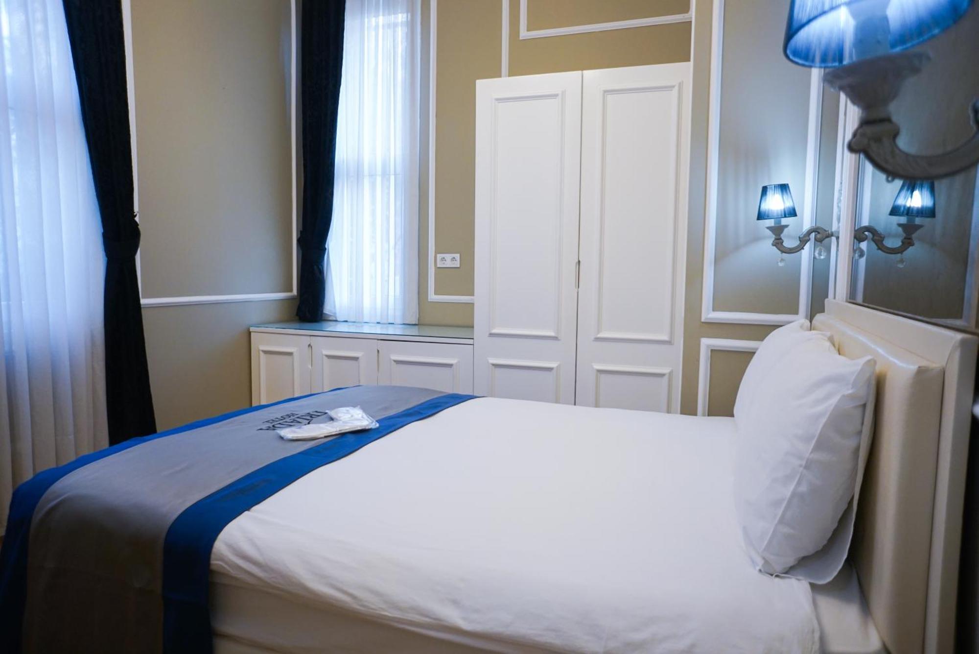 Triada Hotel Taksim - Special Category Istanbul Luaran gambar
